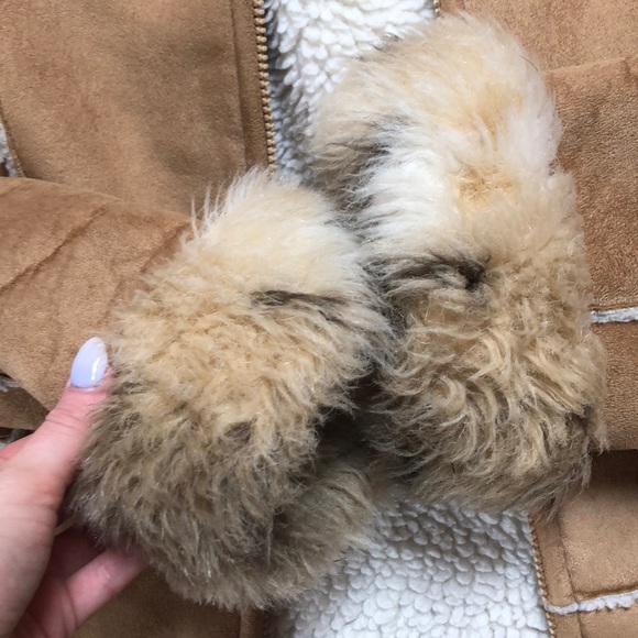 Limited Too faux suede/fur jacket - Picture 4 of 6